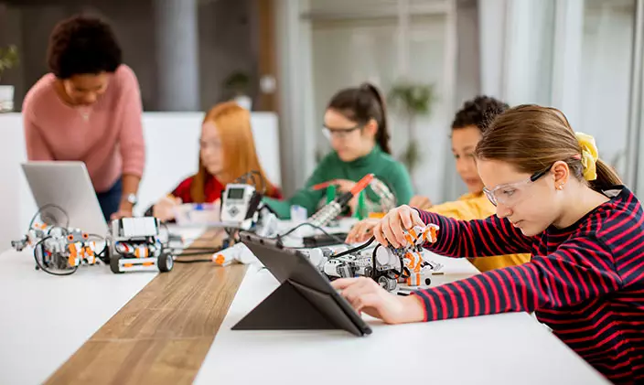 Group of children in robotics class