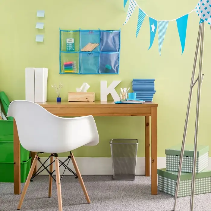 Kids desk