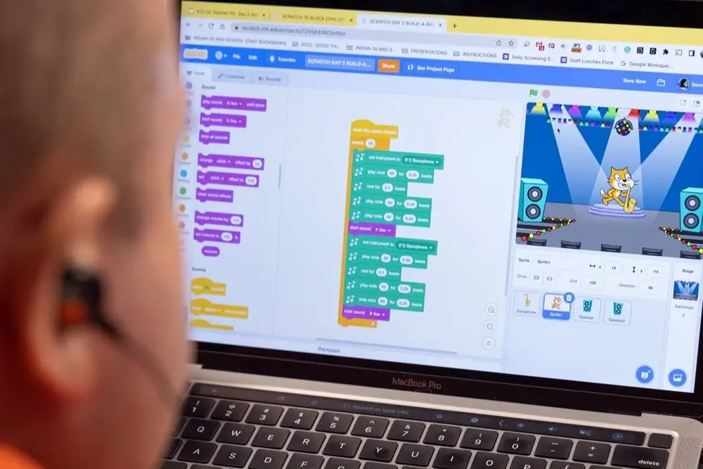 Kids doing scratch