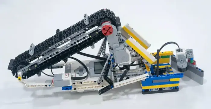 Project lego robotics university student team