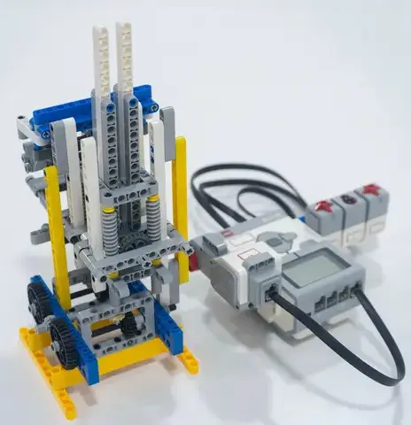 Project lego robotics university student team