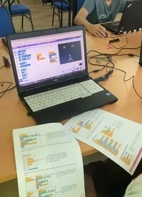 Student doing scratch project